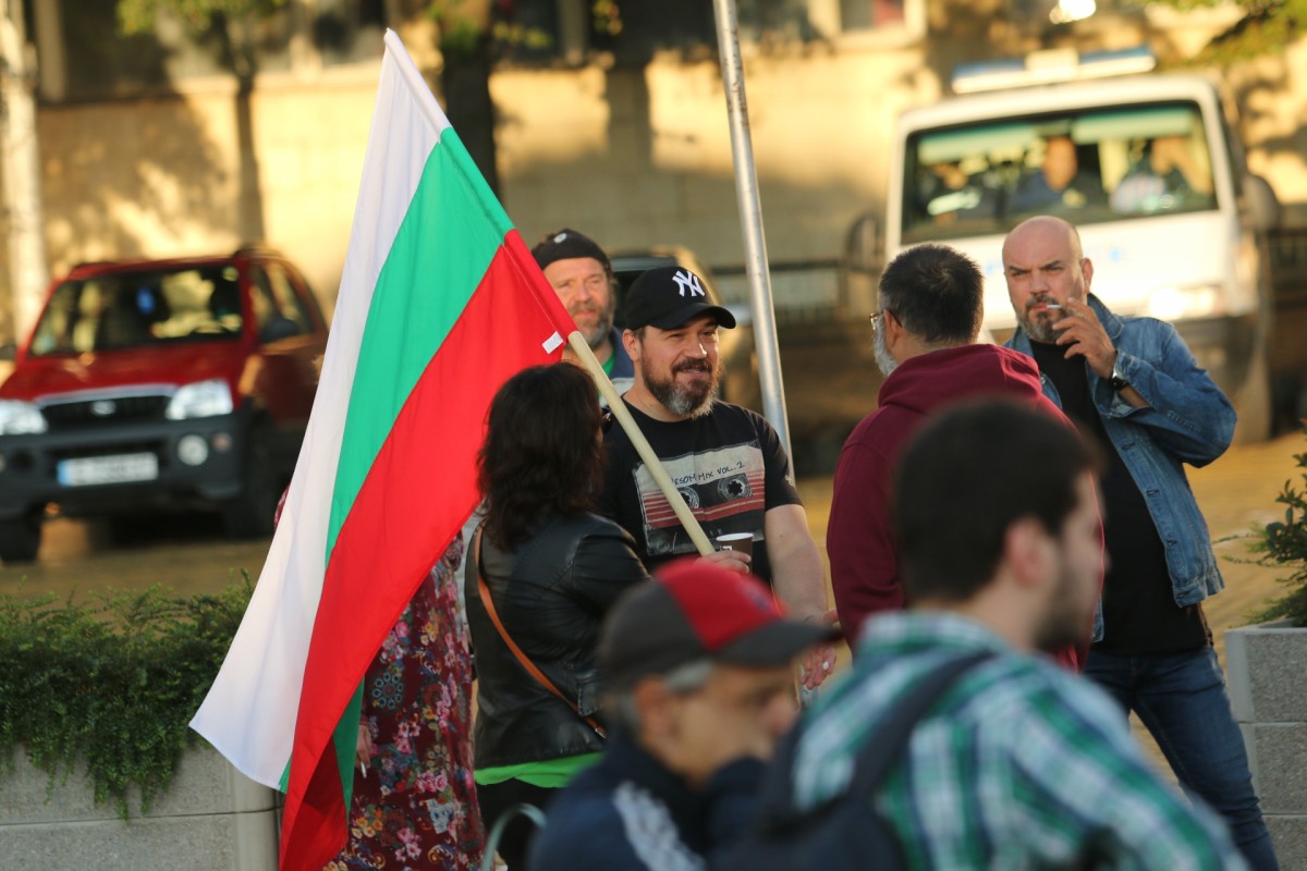 Протестиращите блокираха булеварда пред НС