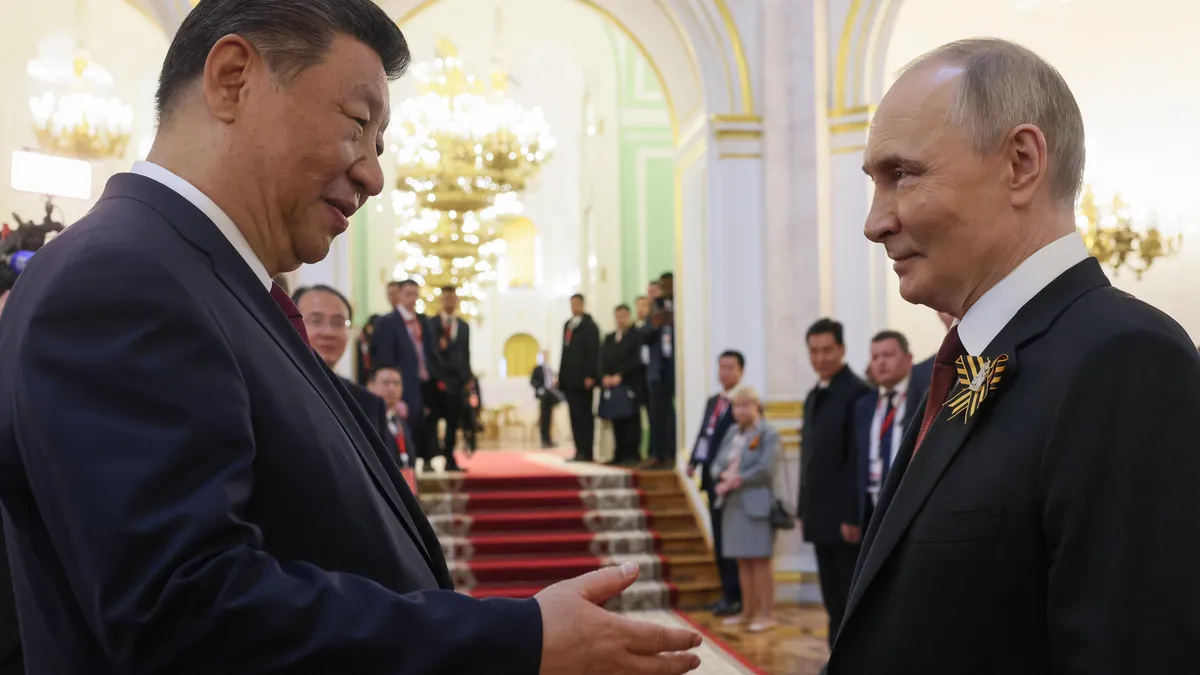 Путин кацна в Тианджин за среща на върха, организирана от Китай