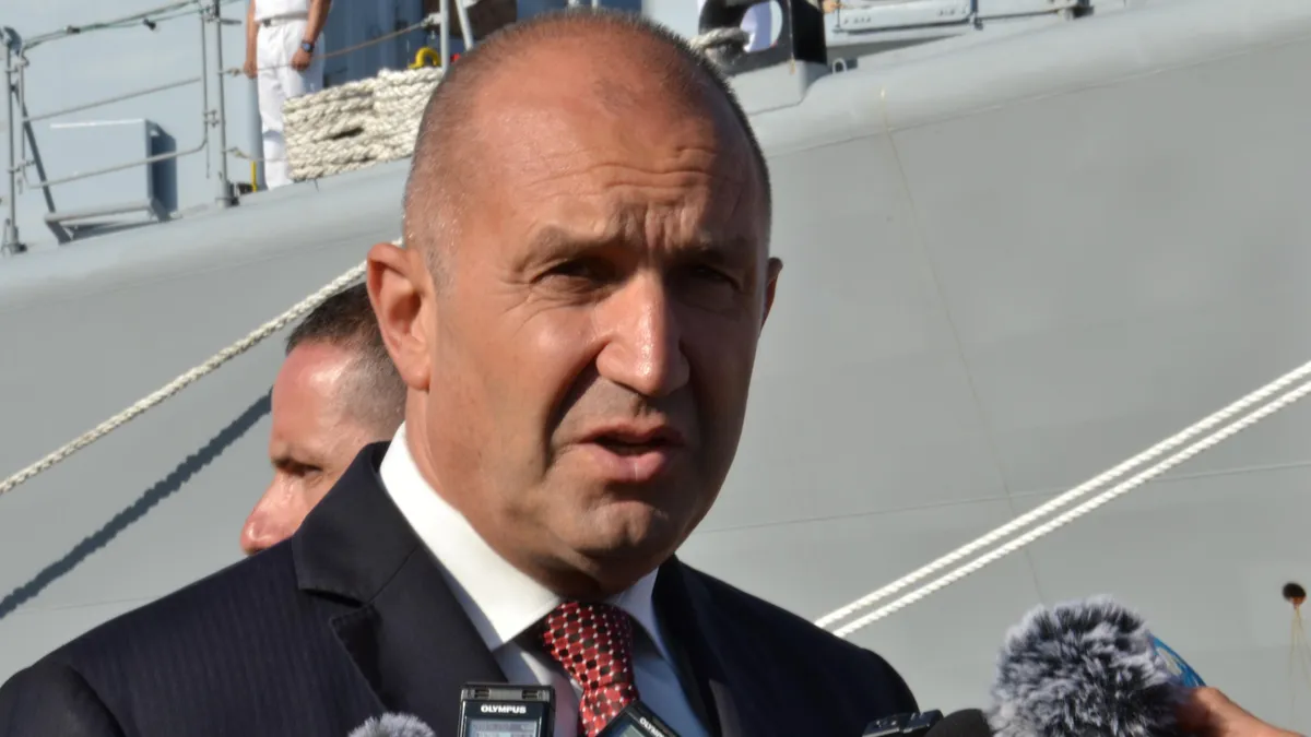 Радев наложи вето на разпоредби от измененията в Закона за държавната собственост