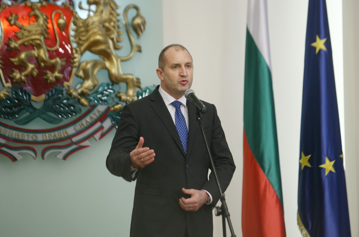 Радев: Партиите да се чистят от корумпирани и некомпетентни кадри