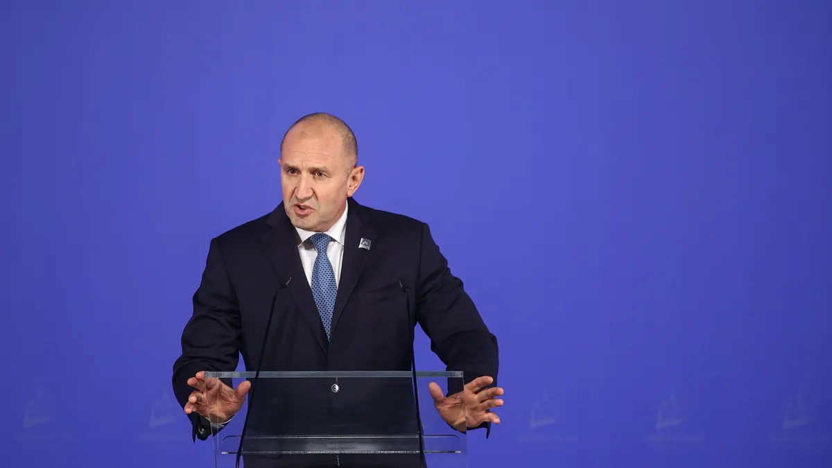 Радев: Зад служебния кабинет няма ясно изразена политическа воля и това се използва от хищници
