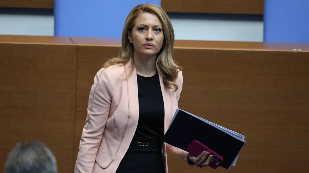 Рая Назарян: Еврото не е чужда валута, това е наша обща европейска валута