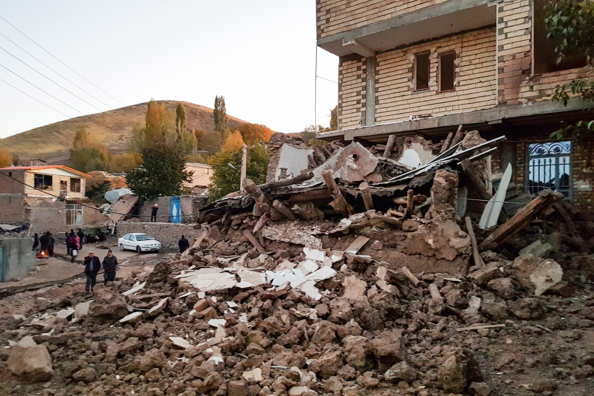 Расте броят на жертвите в Албания