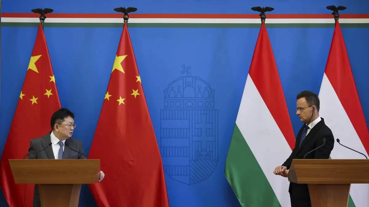 Разследване: Унгария е плацдарм на Китай за преследване, сплашване и натиск срещу критици