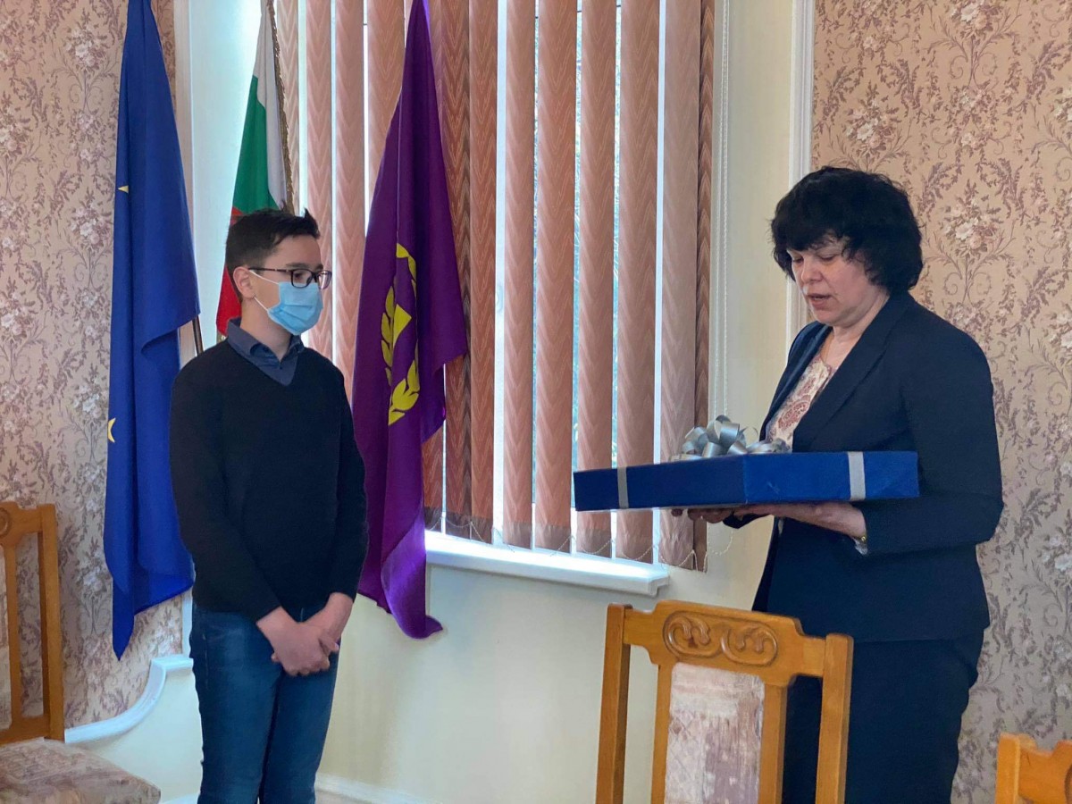 Университетските преподаватели също ще са сред първите ваксинирани