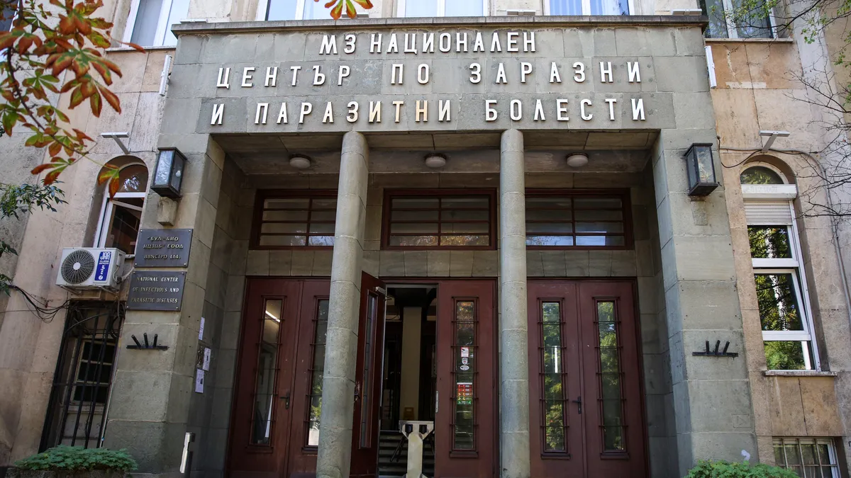 Регистриран е внeсен случай на холера в България, заразеният е млад мъж от Индия