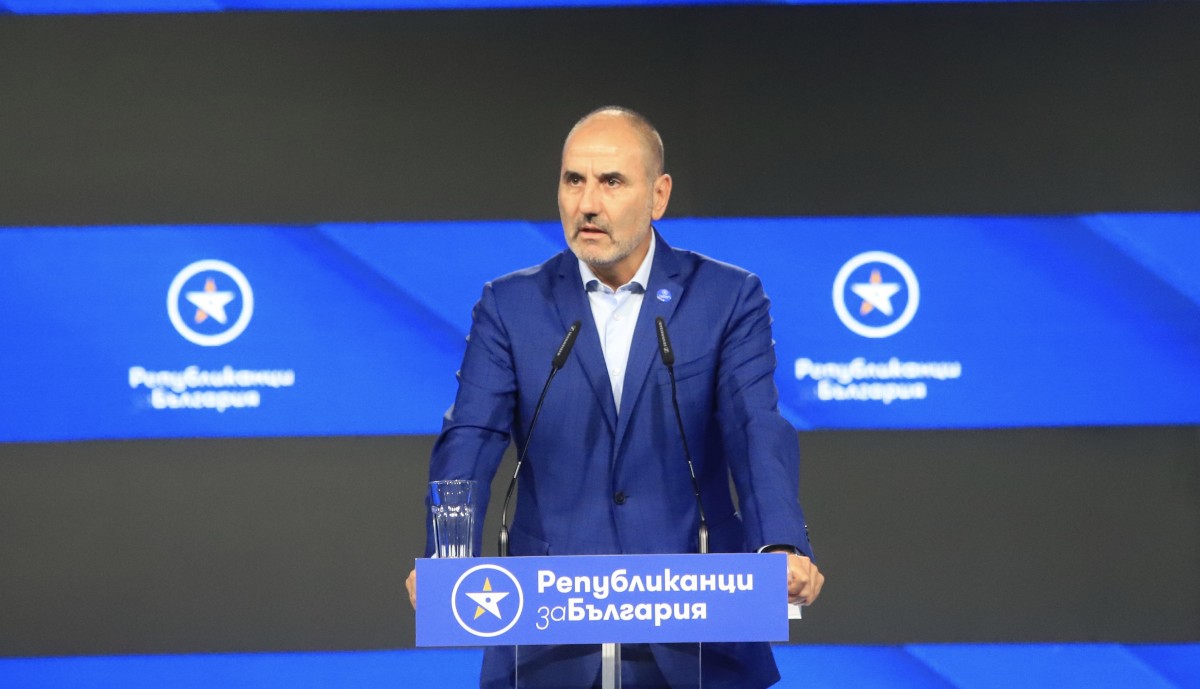 Републиканци за България: Борисов и ДПС впрегнаха изборната администрация в своя полза