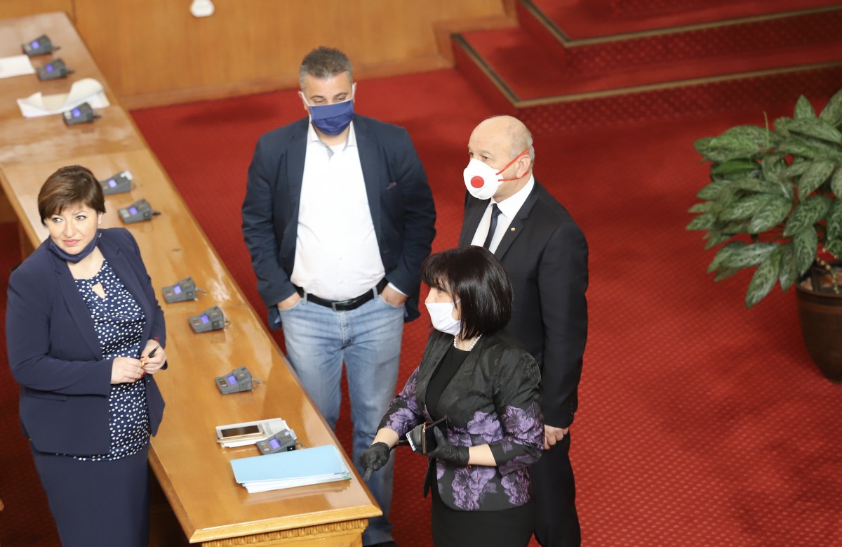 Ресорната комисия гледа промените в енергийния закон на второ четене