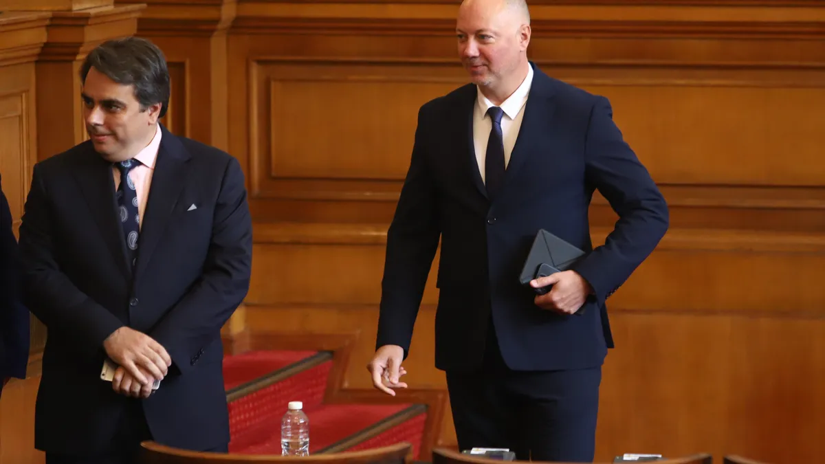 Росен Желязков ще води правна комисия, Асен Василев – по бюджета
