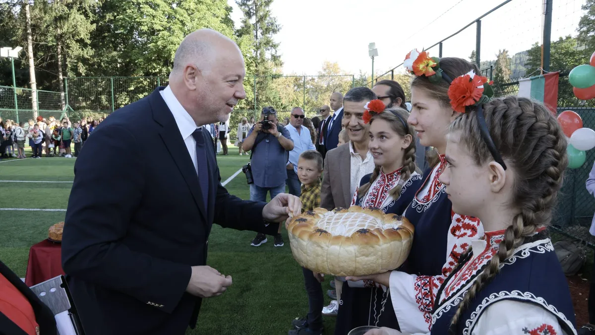 Росен Желязков: Вече над 20% от учителите са под 35 години