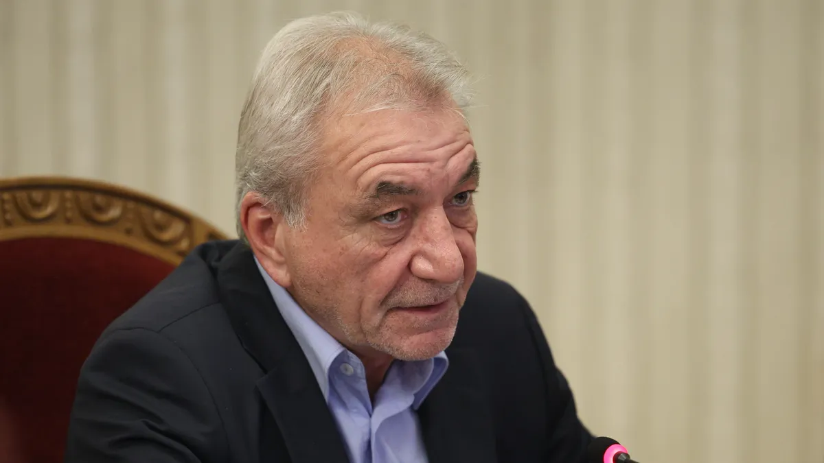 Росен Карадимов към ЦИК: Двойно повече ИТ специалисти проверяват машините за вота
