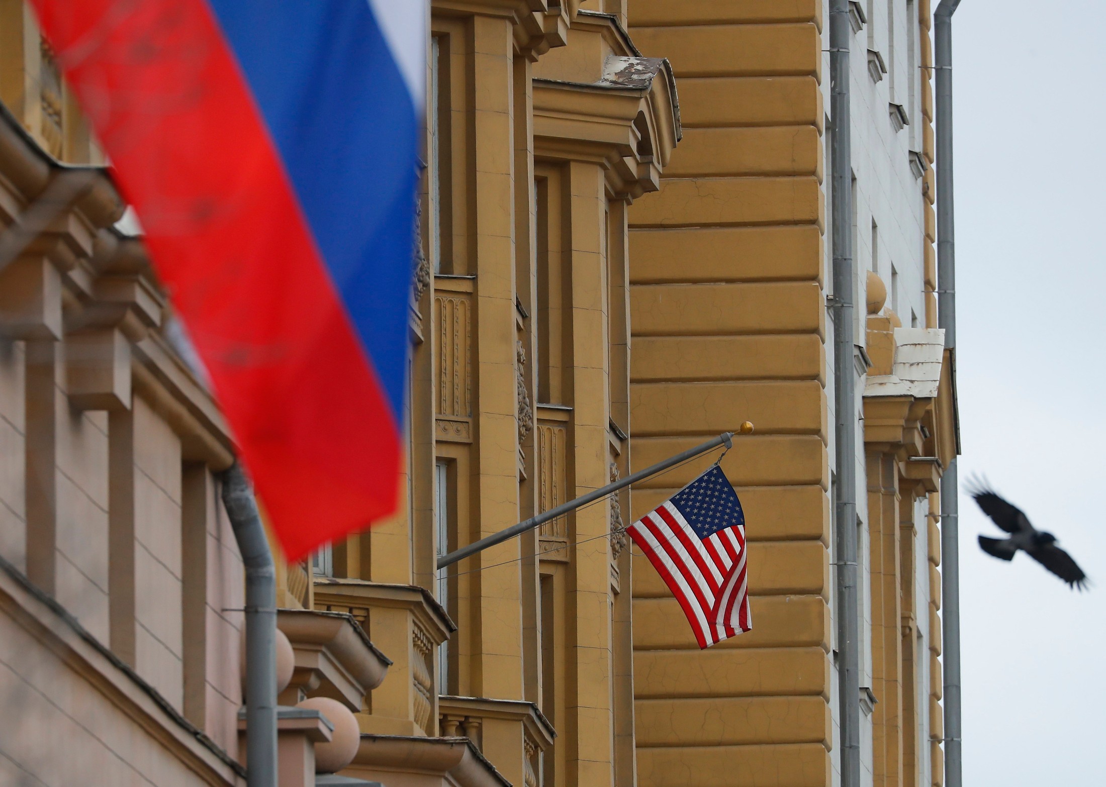 Посолството на Русия в САЩ: Обвиненията на американското разузнаване са безпочвени