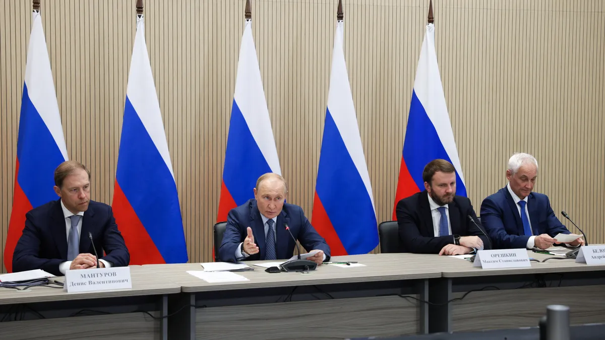Русия планира 30 % увеличение на разходите за отбрана през 2025 г.