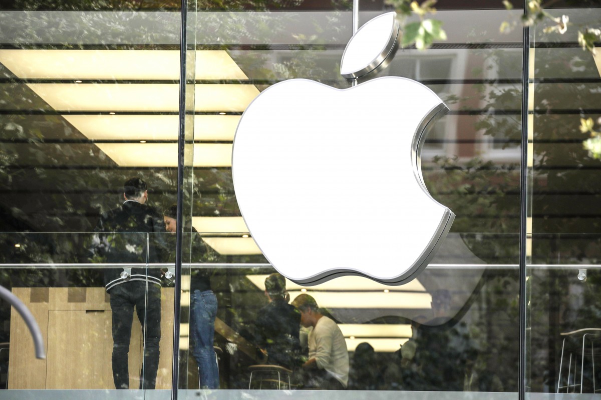 Руснак съди Apple за превръщането му в гей