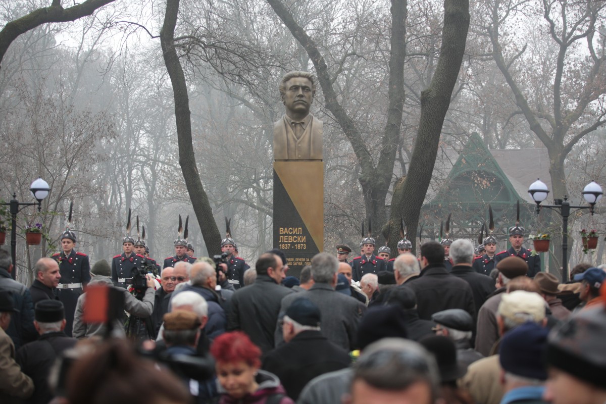 С военни ритуали отбелязват 148 години от гибелта на Апостола