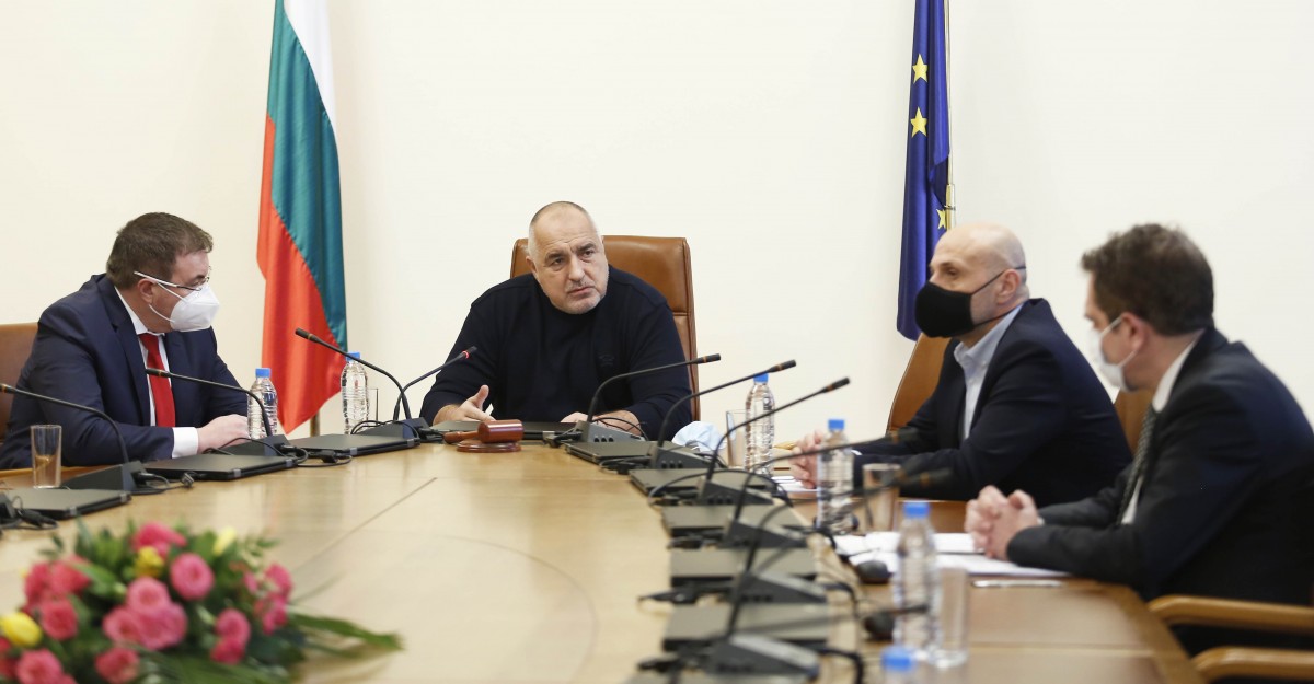 Срокът на извънредната епидемична обстановка се удължава до 30 април