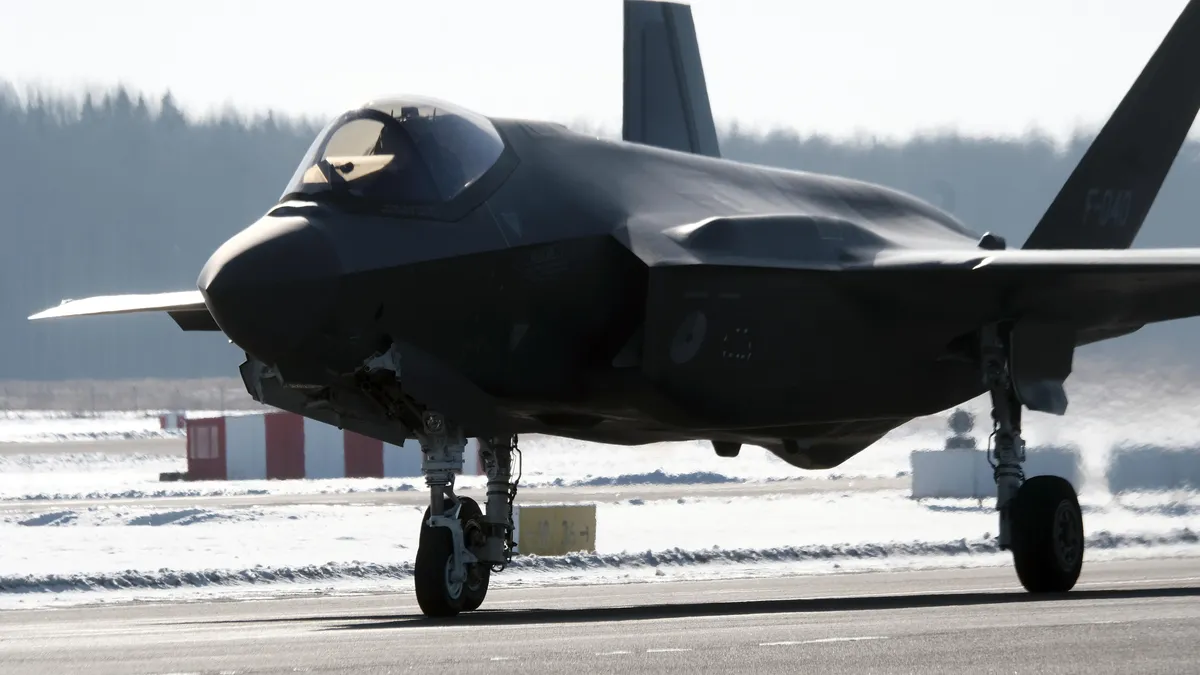 Съюзници на САЩ обмислят отказ от F-35