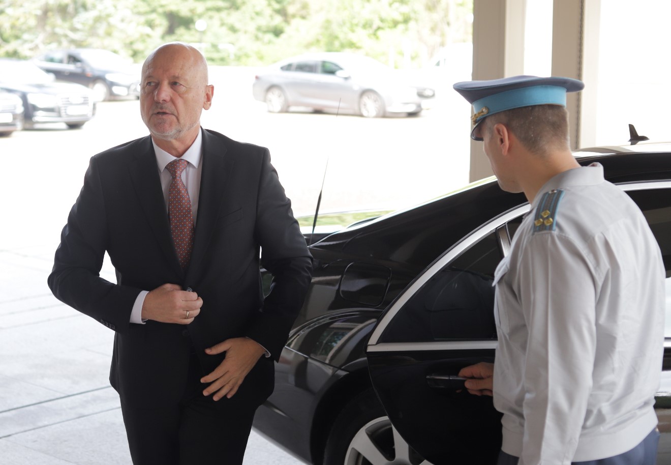 Тодор Тагарев ще участва в поредица от форуми на ЕС и НАТО, свързани с отбраната
