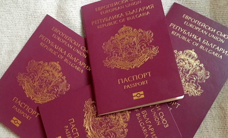 Силен интерес за български паспорти в РС Македония