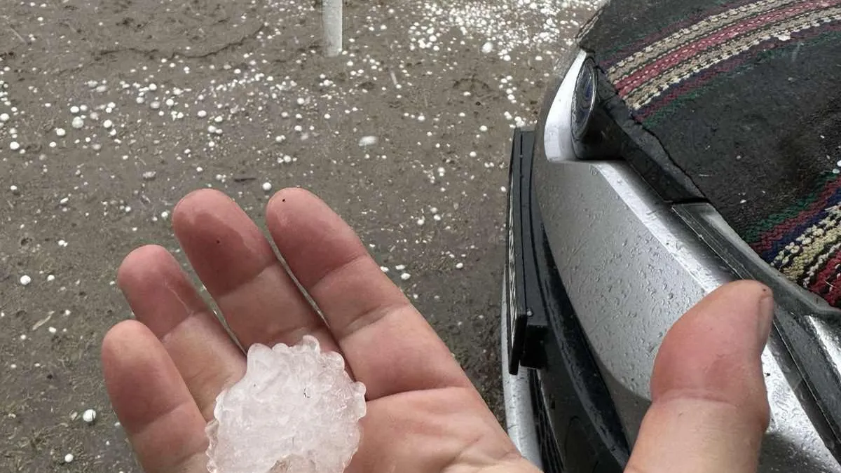 Силна градушка в западните квартали на София