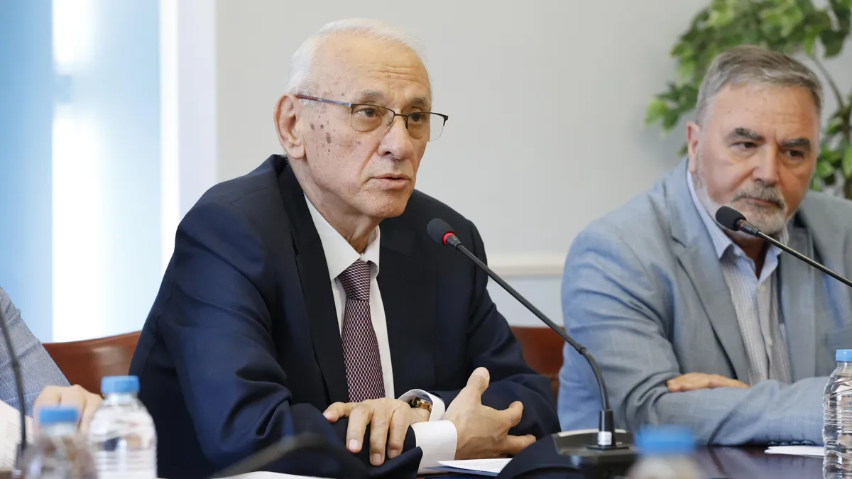 Силви Кирилов предлага решение за болницата в Перник