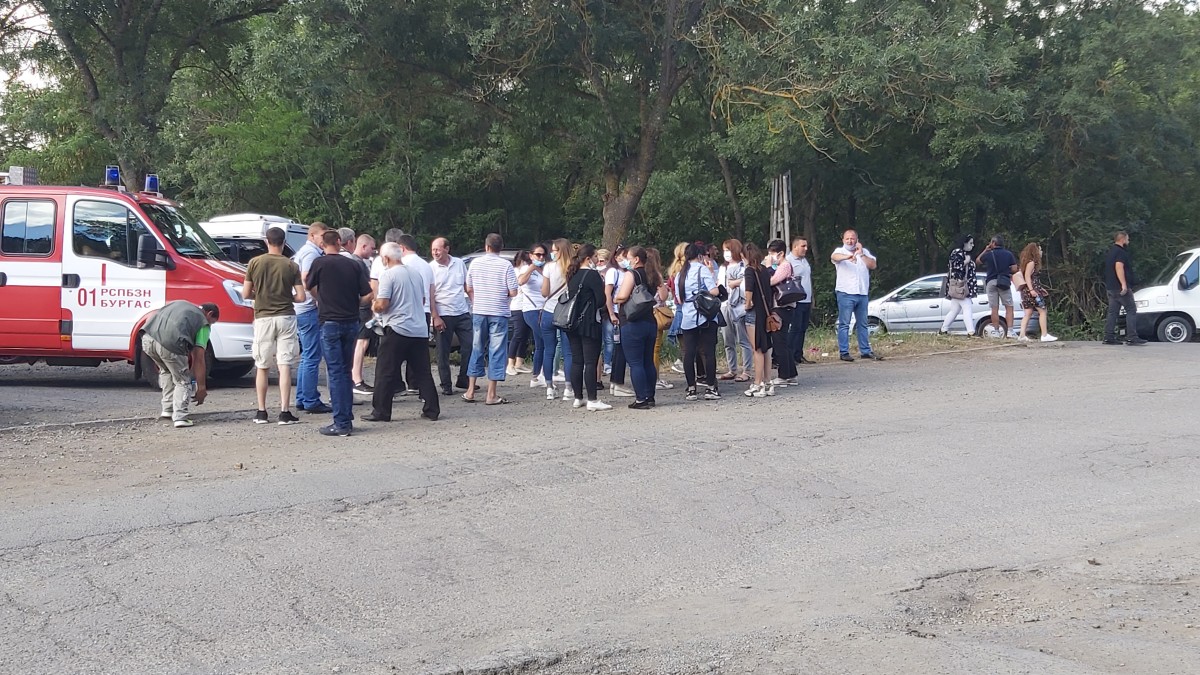 Симпатизанти на ДПС пристигнаха в парк "Росенец"