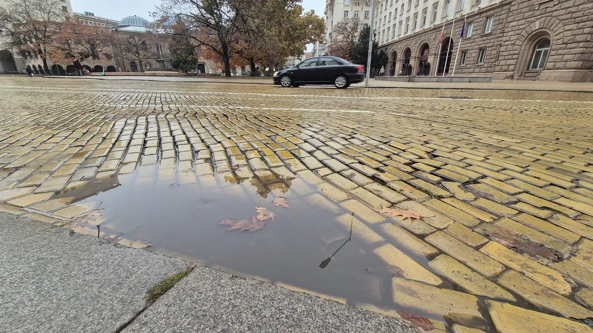 Слънчево на изток, валежи следобед на западните райони в събота, 14 декември