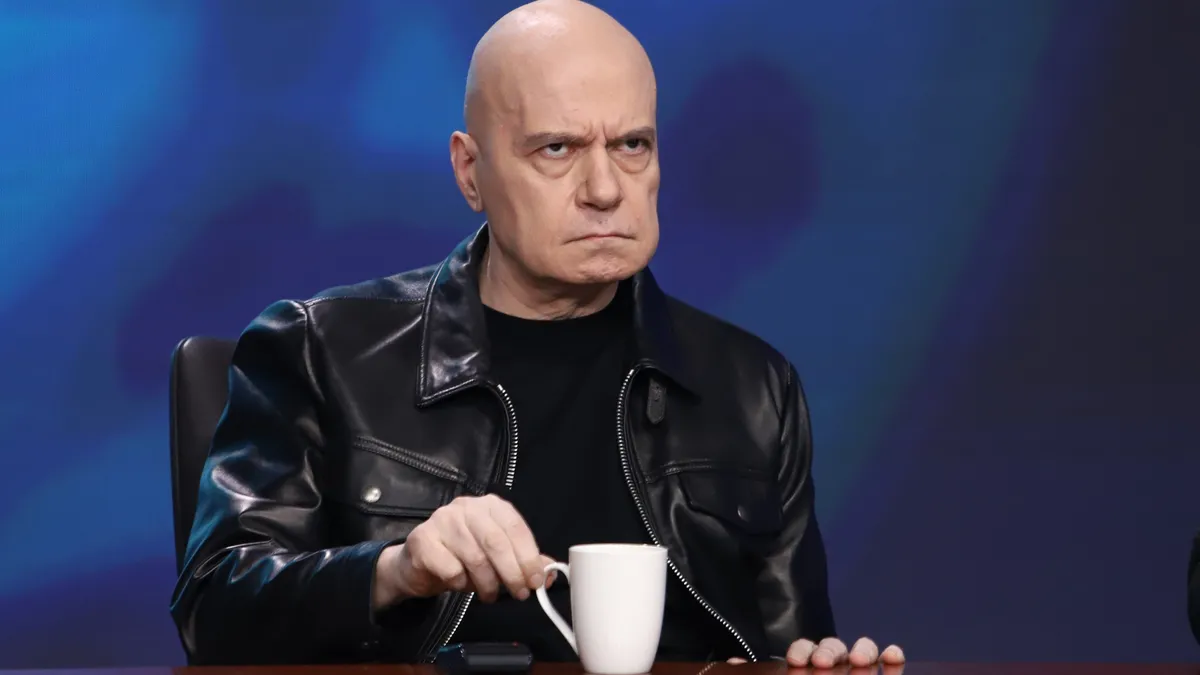 Слави Трифонов към РСМ: Ако продължавате така да се държите, ще видите ЕС през „крив макарон“ от български производител