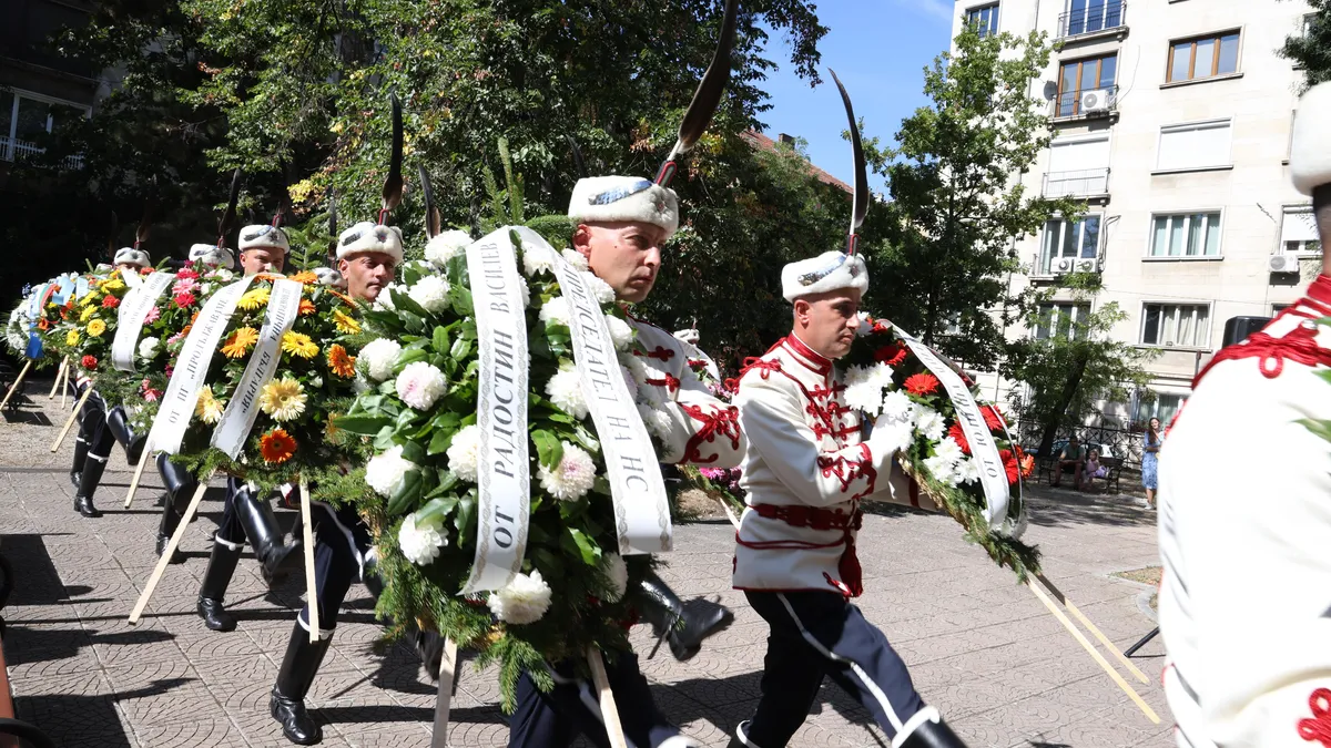 София отбеляза Съединението пред мавзолея на княз Александър І