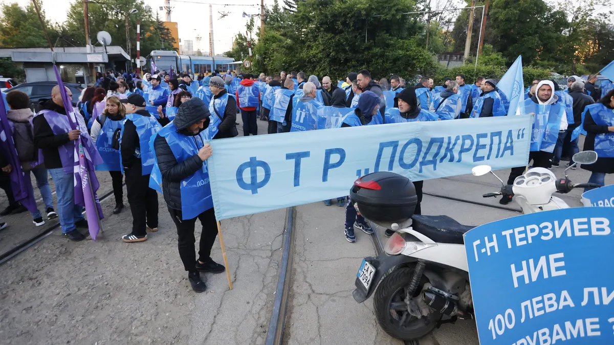 София се събуди без градски транспорт, работи само метрото