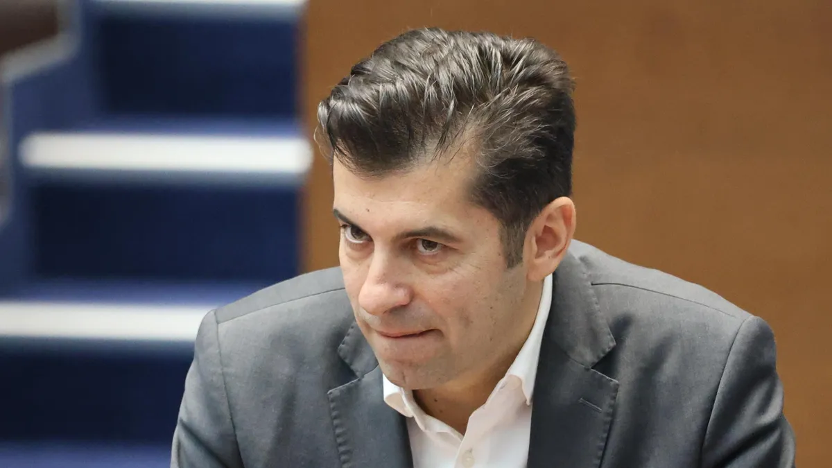 Софийска градска прокуратура предаде на съд Кирил Петков