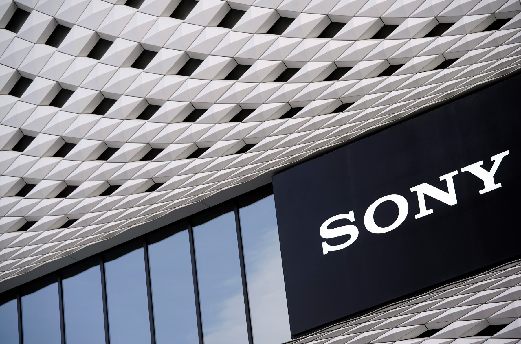 Sony стартира фирма за производство на електромобили