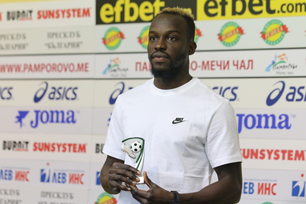 Соу: Готов съм да играя с друг партньор в атака