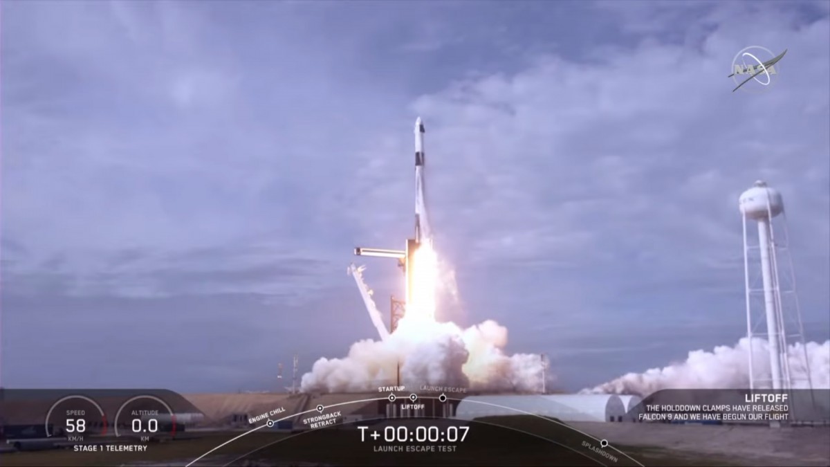 SpaceX изведе в орбита 60 спътника Starlink