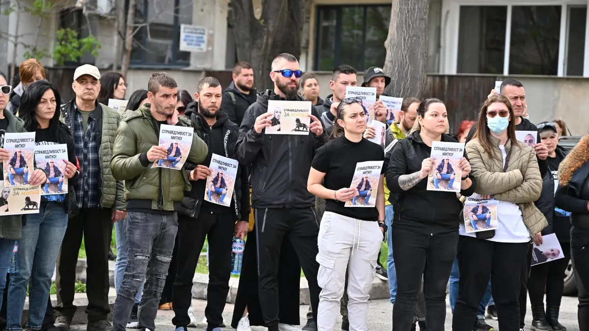 Справедливост за Митко от Цалапица искат стотици граждани в страната