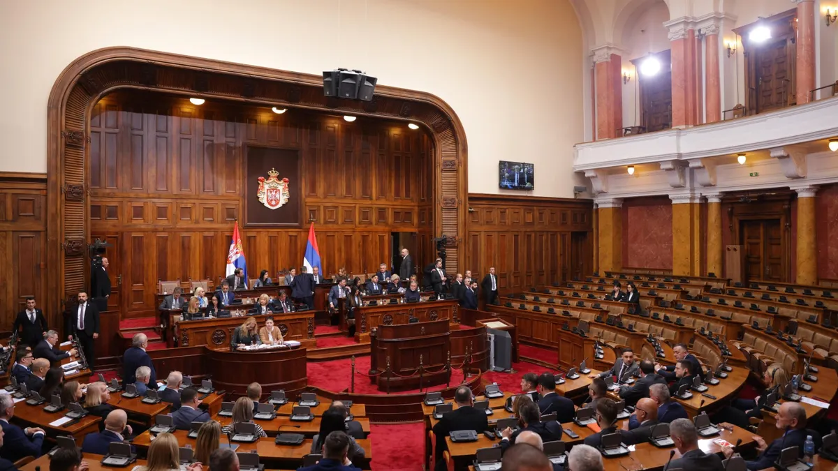 Сръбският парламент гласува избора на новото правителство на 15 април