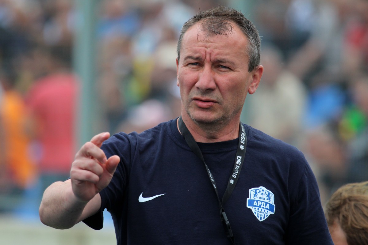 Стамен Белчев остава в Арда