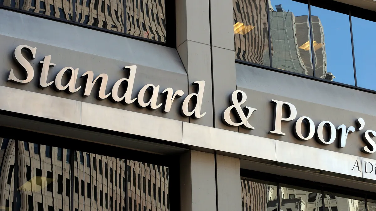 Standard & Poor's потвърди рейтинга на България и положителната перспектива 