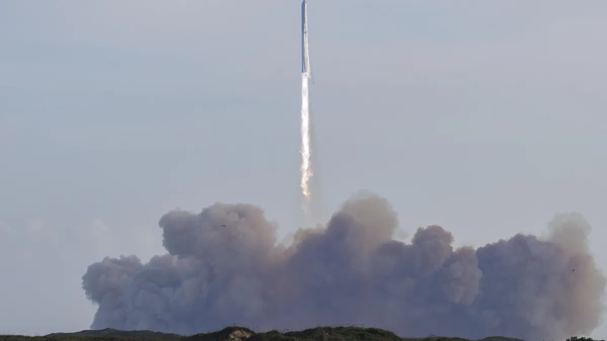 Starship на SpaceX постигна исторически успех