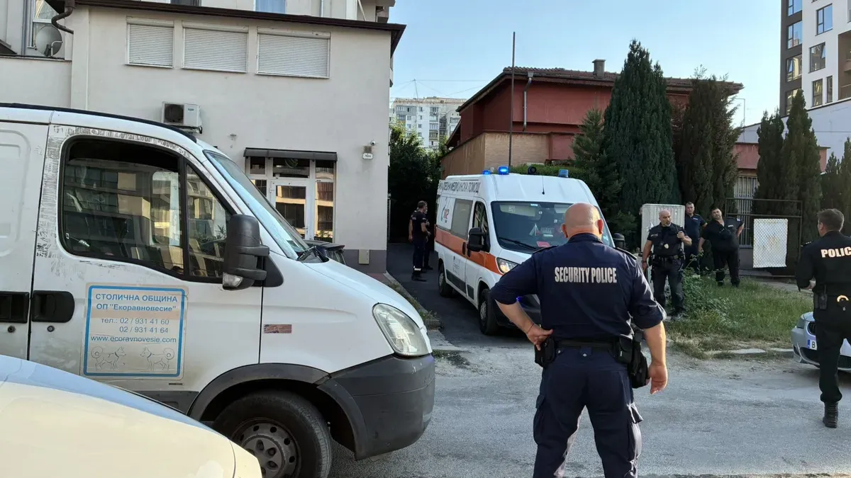 Стопаните на питбула от „Люлин“ са настанени в реанимацията на "Пирогов"