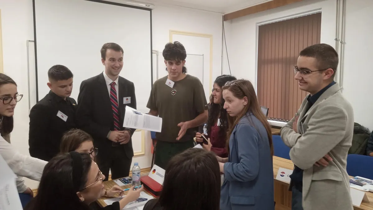 Студенти от Варненския свободен университет участваха в симулация на заседание на Съвета на ЕС