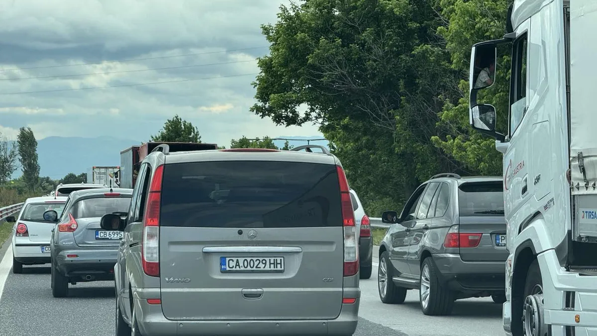 Тежък трафик по магистрала "Тракия" в района на Пловдив