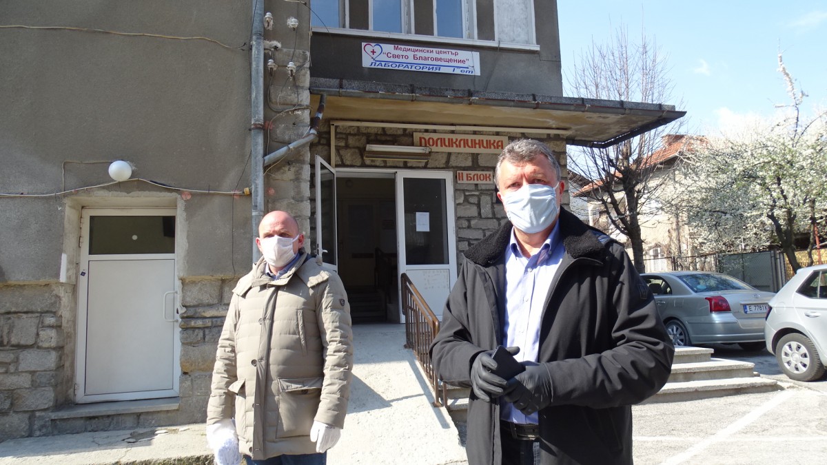 Тестването за антитела и COVID-19 в Банско започна