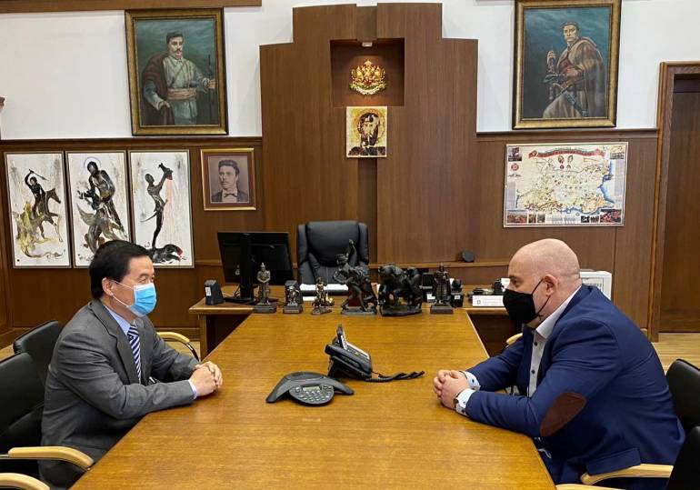 Главният прокурор обсъди с китайския посланик борбата с коронавирус