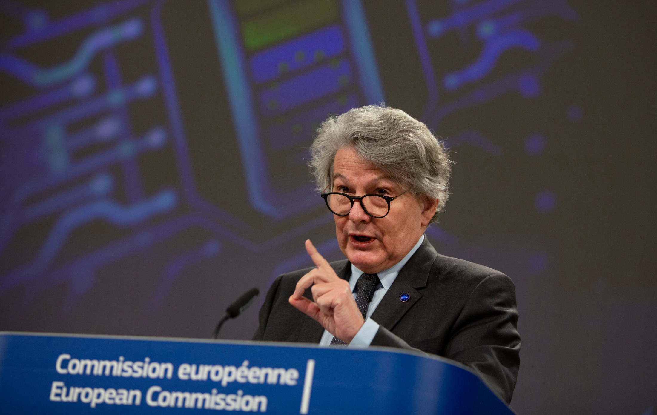 Commission welcomes agreement on the Connecting Europe Facility