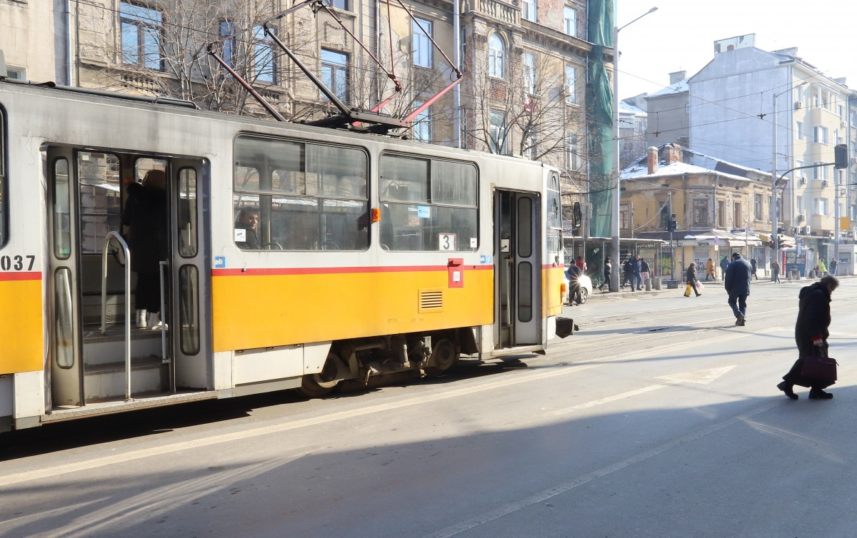 ЦГМ премахва поетапно апаратите за закупуване на билети в градския транспорт