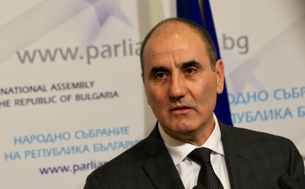 Цветанов се завърна в парламента като нещатен сътрудник на ГЕРБ