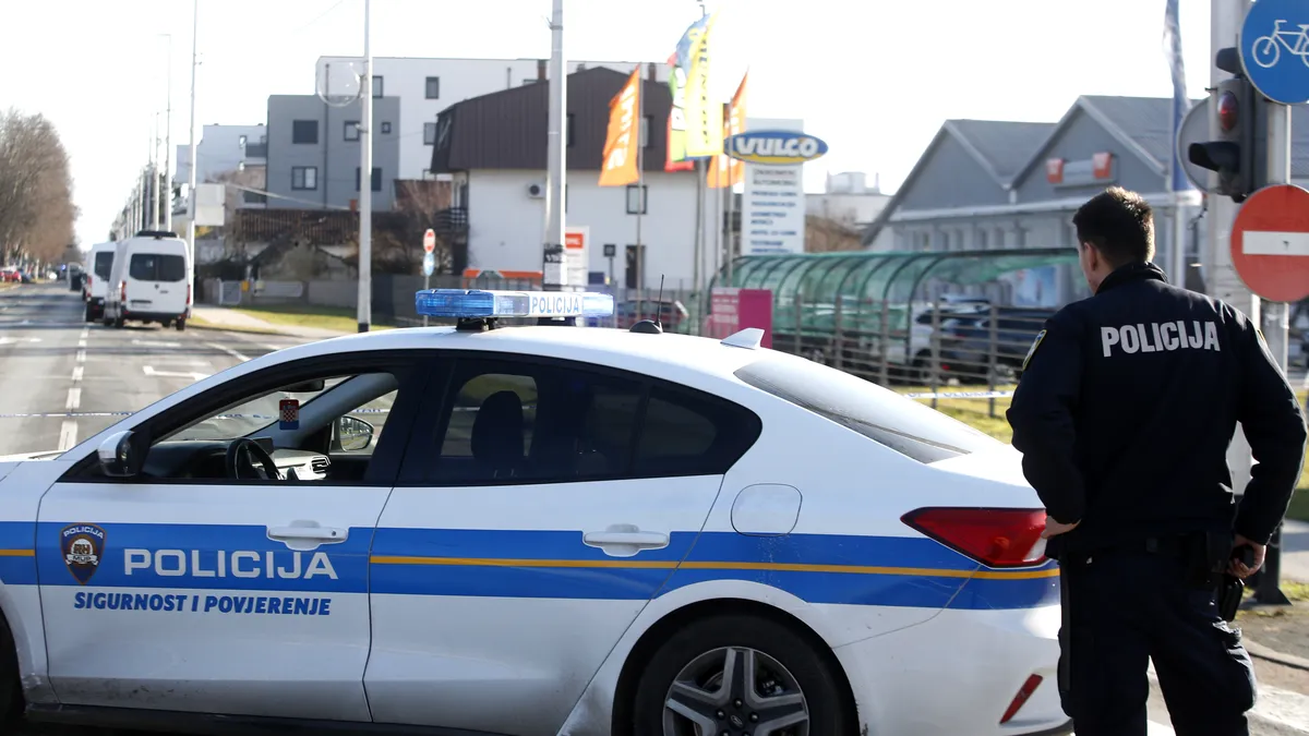Ученик загина при нападение в училище в Хърватия