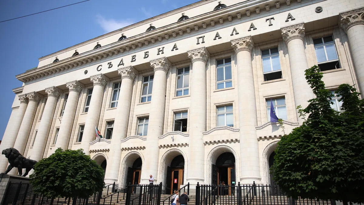 Украинецът, обвинен в шпионаж, остава в ареста за постоянно