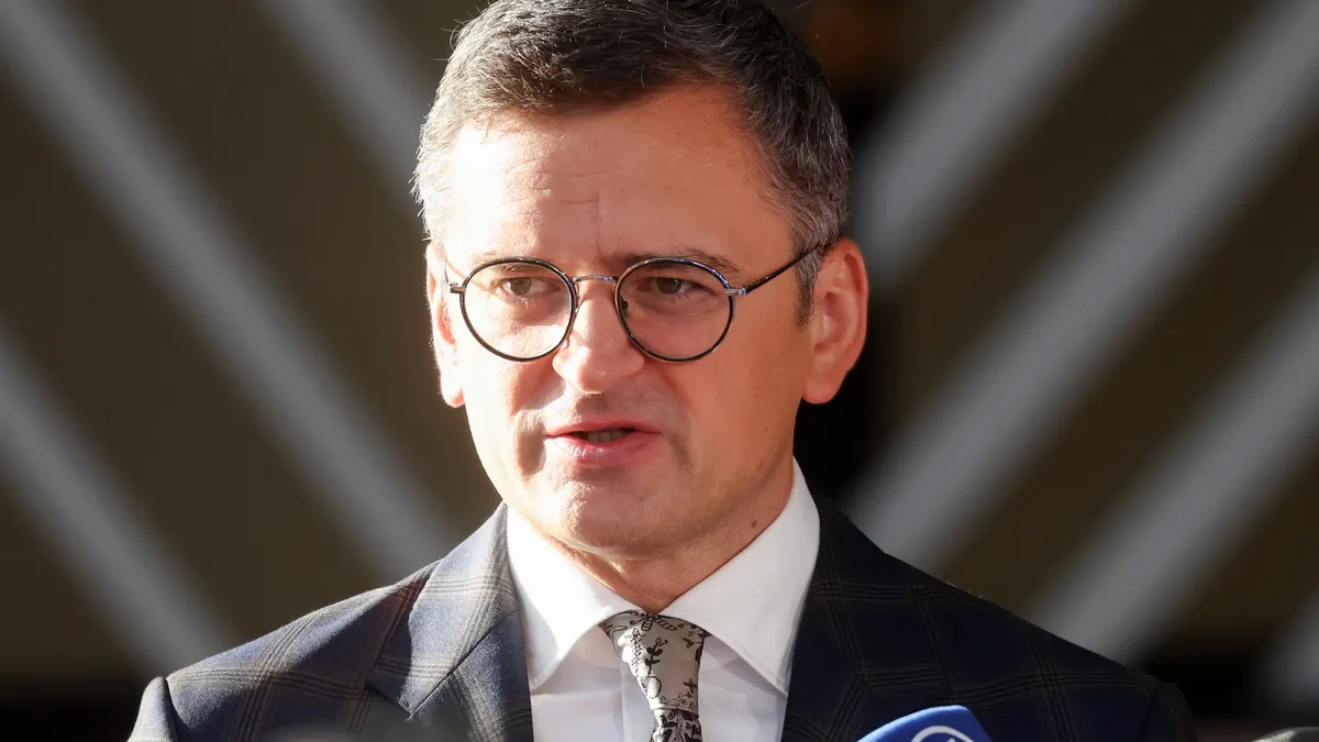 Украинският външен министър  Дмитро Кулеба подаде оставка